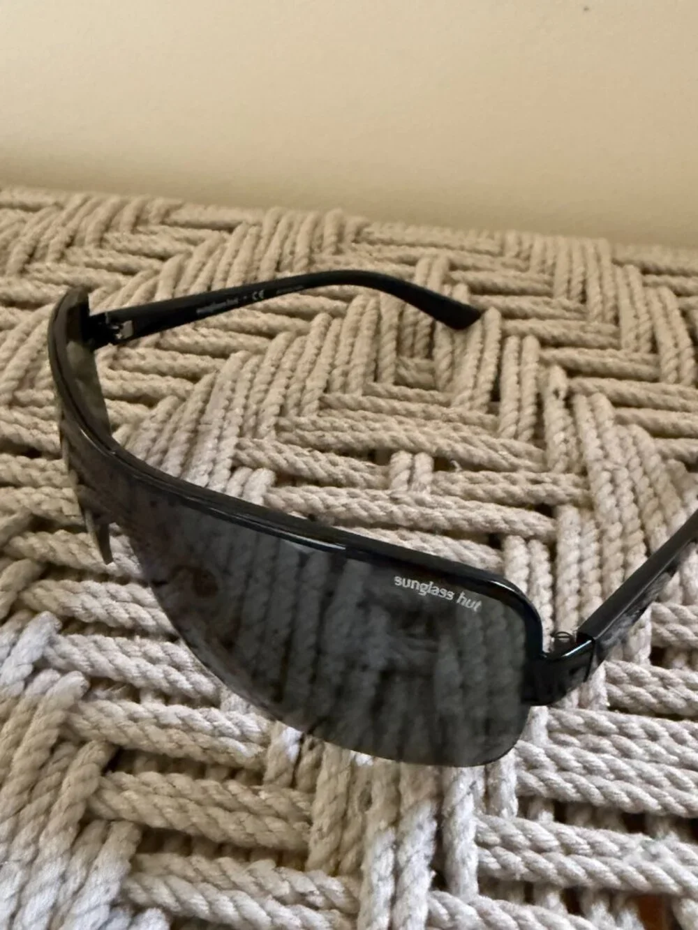 Sunglass Hut HU1003 Shield Sunglasses Black Green Lens Y2K Wraparound